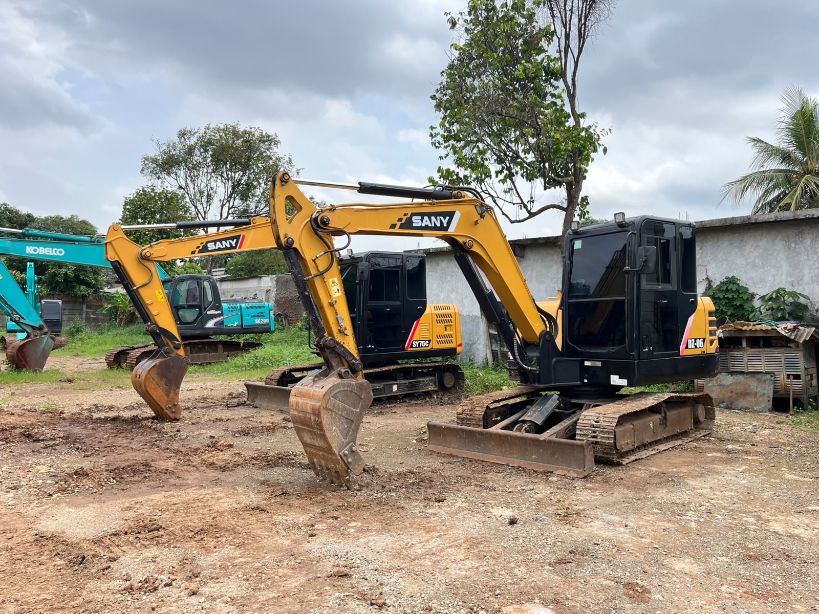 Dokumentasi Proyek Excavator CV Sumber Alam 5