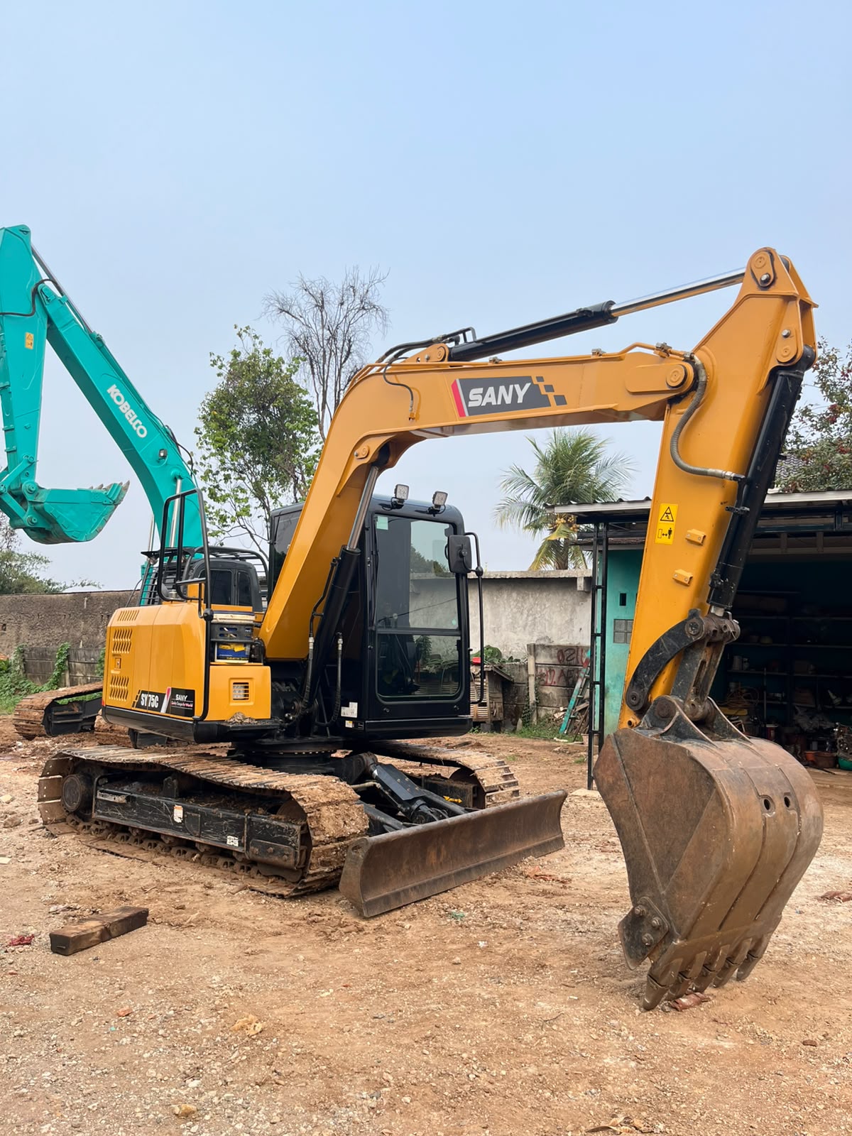 Dokumentasi Proyek Excavator CV Sumber Alam 11