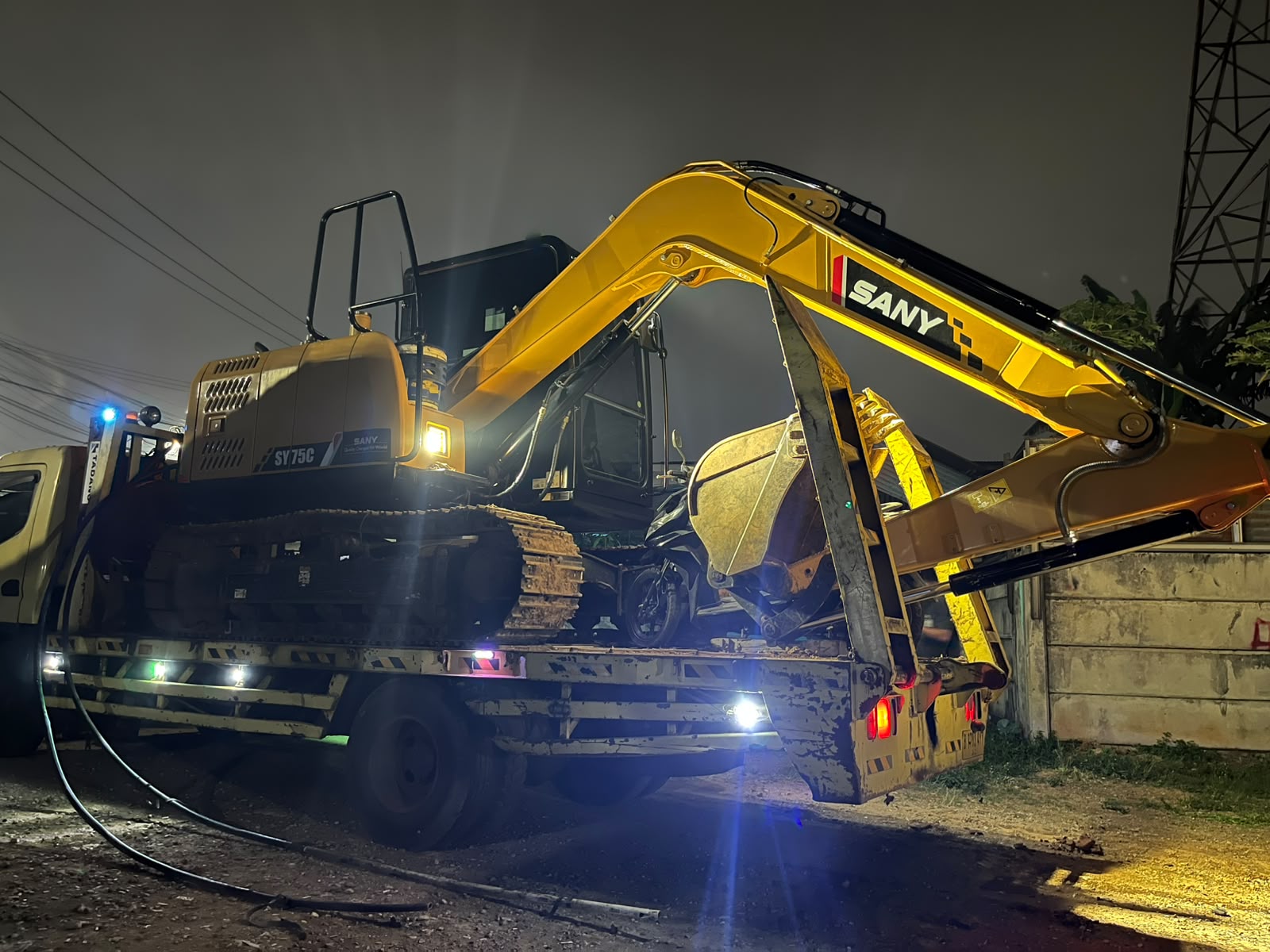 Dokumentasi Proyek Excavator CV Sumber Alam 12